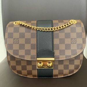 SOLD Louis Vuitton Wight